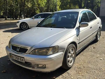 Авто Honda Accord 2000 № 7922145