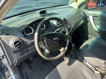 Авто Chevrolet Aveo 2006 № 7922162
