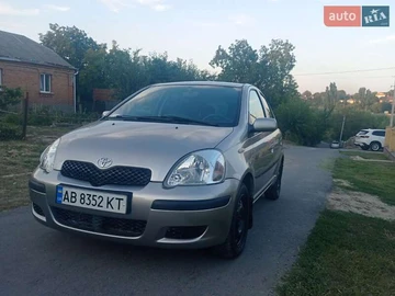 Авто Toyota Yaris 2005 № 7922190