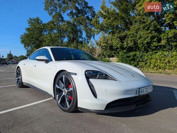 Авто Porsche Taycan 2020 № 7922398