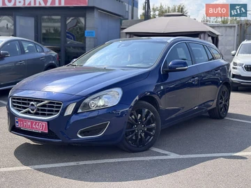 Авто Volvo V60 2012 № 7922499