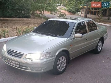 Авто Toyota Camry 2001 № 7922524