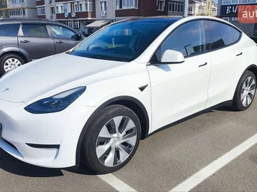 Авто Tesla Model Y 2023 № 7922707