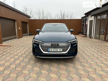 Авто Audi E-Tron Sportback 2020 № 7922827