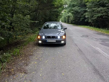 Авто BMW 5 Series 2000 № 7922876