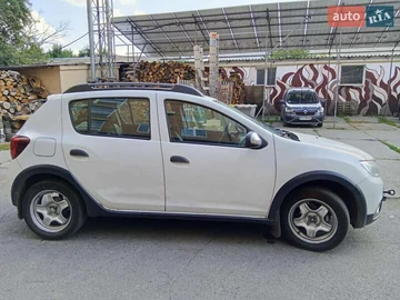 Авто Renault Sandero Stepway 2017 № 7923097