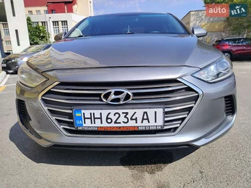 Авто Hyundai Elantra 2018 № 7923208