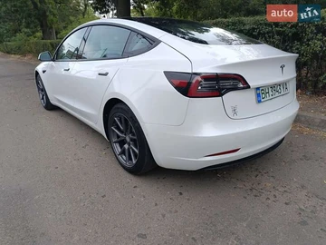 Авто Tesla Model 3 2021 № 7923279