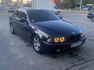 Авто BMW 5 Series 2001 № 7923370