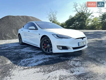 Авто Tesla Model S 2016 № 7923576