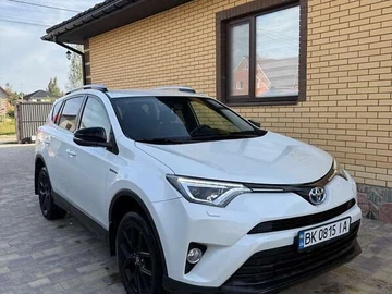 Авто Toyota Rav4 2018 № 7923577