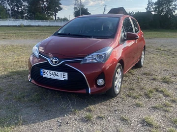 Авто Toyota Yaris 2015 № 7923782