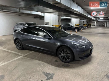 Авто Tesla Model 3 2019 № 7924245