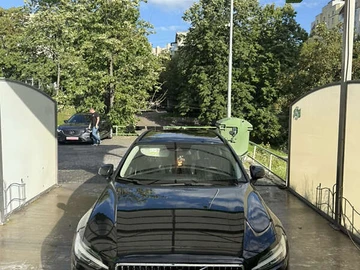 Авто Volvo V60 2019 № 7924301