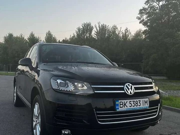 Авто Volkswagen Touareg 2014 № 7924303