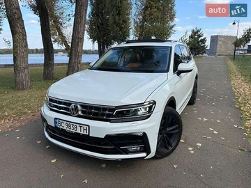 Авто Volkswagen Tiguan 2019 № 7924329