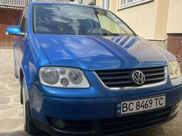 Авто Volkswagen Touran 2004 № 7924522