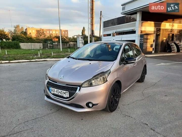 Авто Peugeot 208 2014 № 7924554