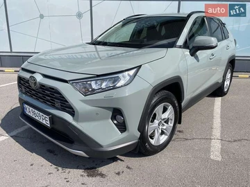 Авто Toyota Rav4 2021 № 7924645