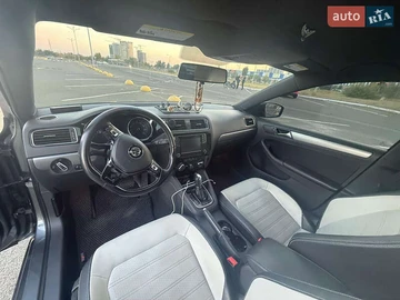 Авто Volkswagen Jetta 2016 № 7924716