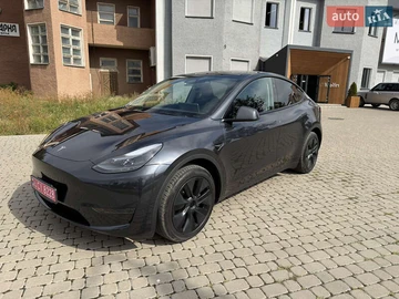 Авто Tesla Model Y 2024 № 7924719