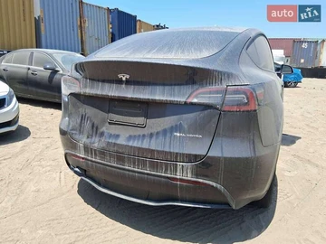 Авто Tesla Model Y 2024 № 7924749