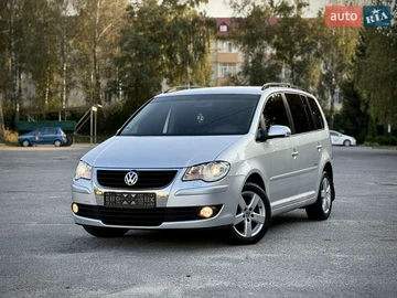 Авто Volkswagen Touran 2008 № 7924764