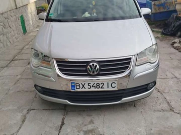 Авто Volkswagen Touran 2008 № 7924865