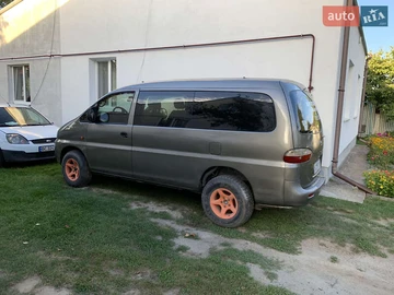 Авто Hyundai H-1 2005 № 7924953