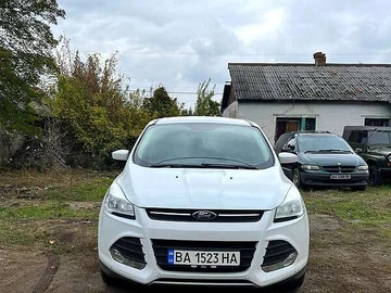 Авто Ford Escape 2013 № 7925008