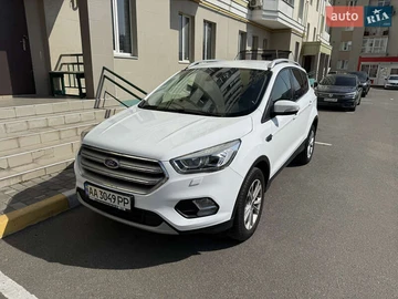Авто Ford Kuga 2019 № 7925062