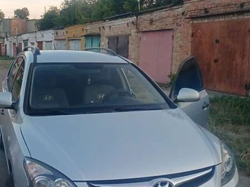 Авто Hyundai I30 2010 № 7925140