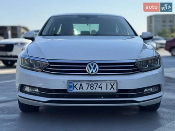 Авто Volkswagen Passat 2018 № 7925497