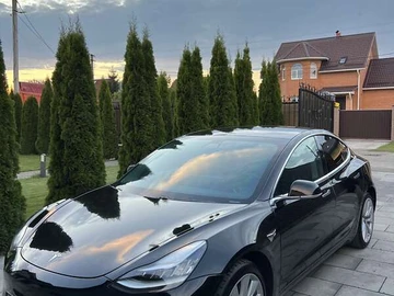 Авто Tesla Model 3 2020 № 7925901