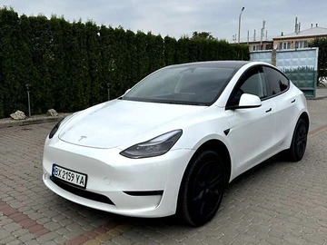 Авто Tesla Model Y 2024 № 7925938