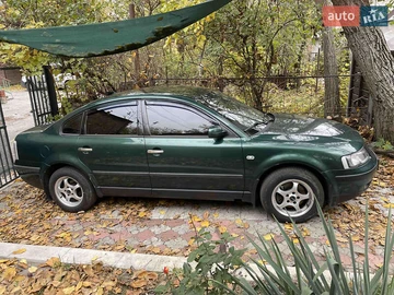 Авто Volkswagen Passat 1999 № 7926052