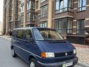Авто Volkswagen Transporter 2000 № 7926110