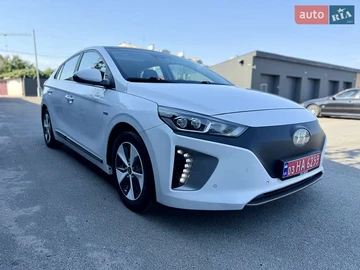 Авто Hyundai Ioniq Electric 2017 № 7926307