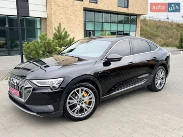 Авто Audi E-Tron 2023 № 7926459
