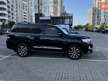 Авто Toyota Land Cruiser 2019 № 7926481