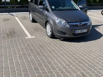 Авто Opel Zafira 2010 № 7926671