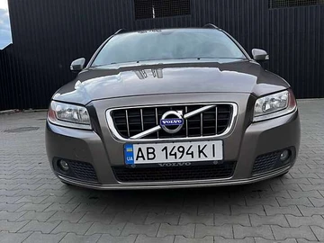 Авто Volvo V70 2010 № 7926752