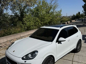 Авто Porsche Cayenne 2016 № 7926962