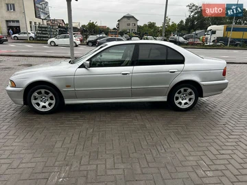 Авто BMW 5 Series 2001 № 7927011