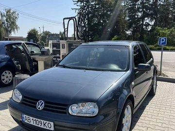 Авто Volkswagen Golf 2002 № 7927047