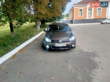 Авто Volkswagen Golf 2010 № 7927129