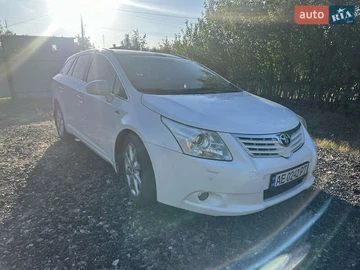 Авто Toyota Avensis Verso 2011 № 7927140