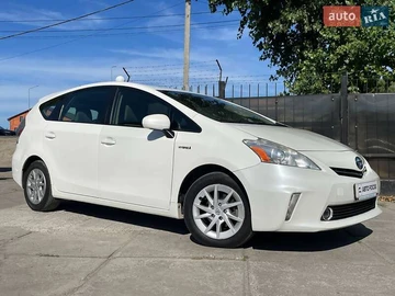 Авто Toyota Prius V 2012 № 7927235
