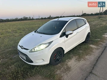 Авто Ford Fiesta 2011 № 7927315