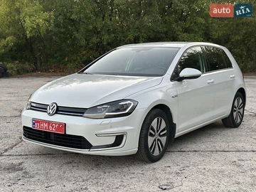 Авто Volkswagen E-Golf 2018 № 7927385